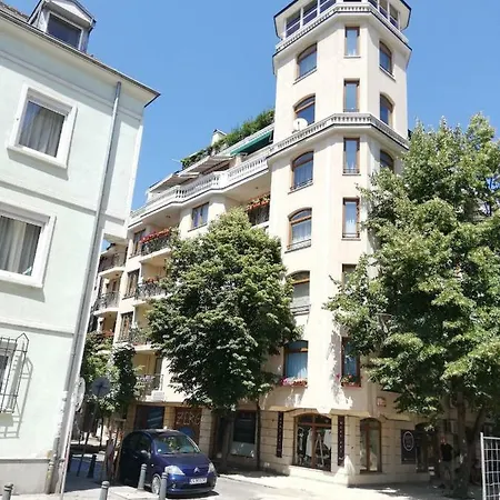 Button In Downtown *